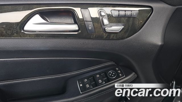 Mercedes-Benz GLE-Class 2017 — photo 12