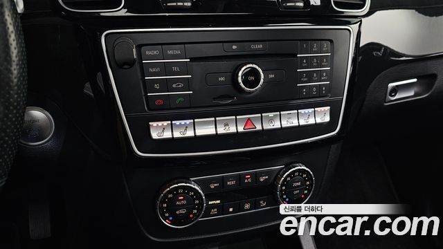 Mercedes-Benz GLE-Class 2017 — photo 18
