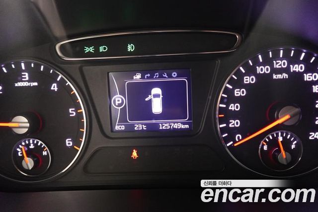 Kia Sorento 2016 — photo 8