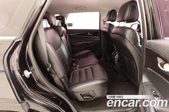 Kia Sorento 2016 — photo 13