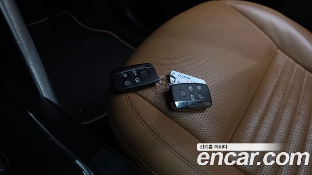 Land Rover Discovery Sport 2018 — photo 23