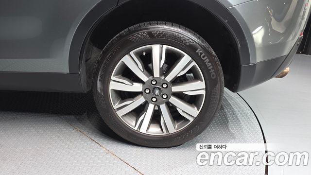 Land Rover Discovery Sport 2018 — photo 7