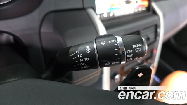 Land Rover Discovery Sport 2018 — photo 29