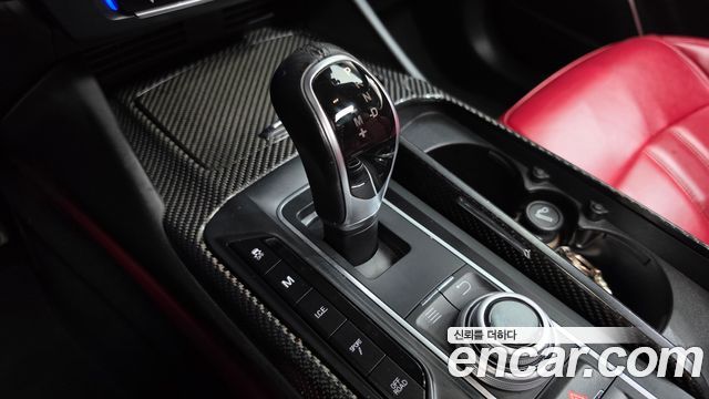Maserati Levante 2017 — photo 9