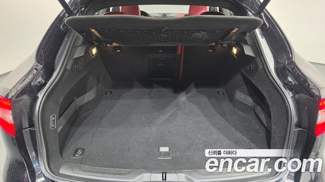 Maserati Levante 2017 — photo 20