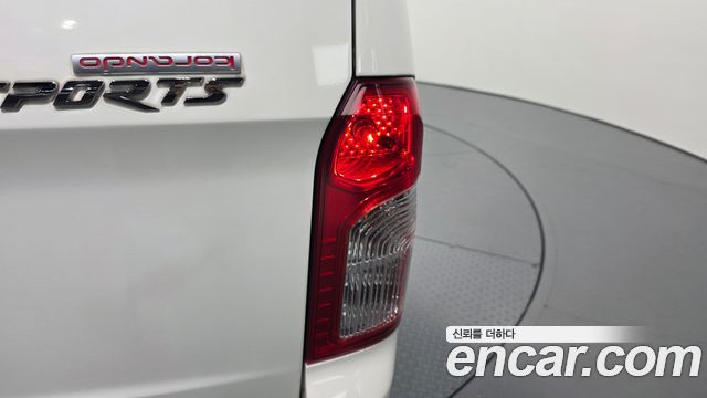 KG Mobility KORANDO 2015 — photo 9