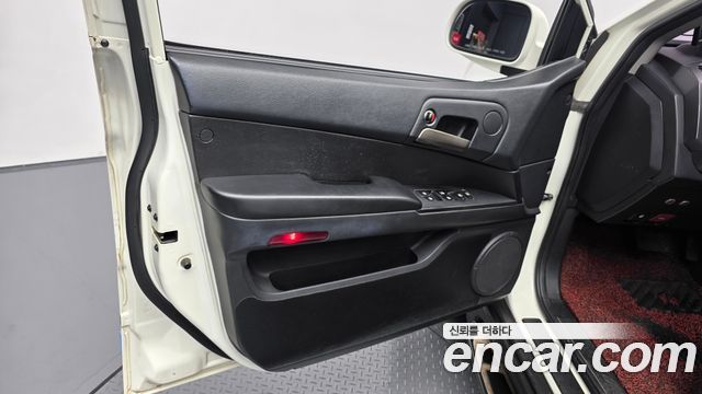 KG Mobility KORANDO 2015 — photo 14