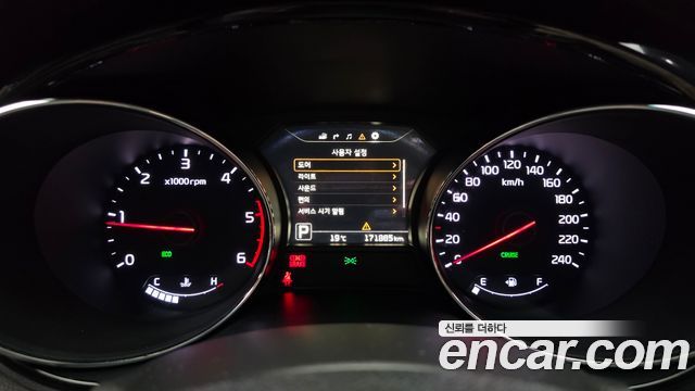 Kia Canival 2017 — photo 11