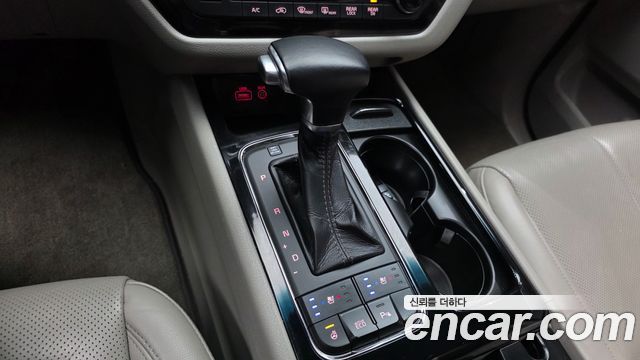 Kia Canival 2017 — photo 12
