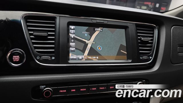 Kia Canival 2017 — photo 20