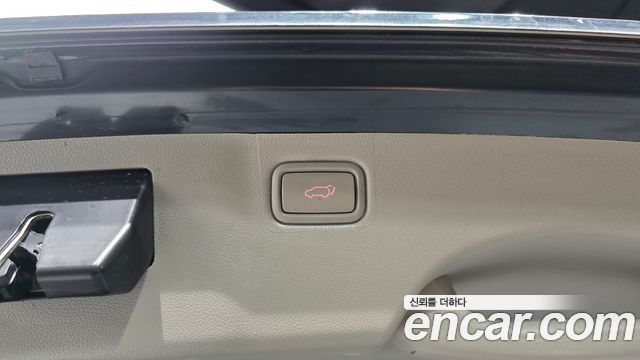 Kia Canival 2017 — photo 32