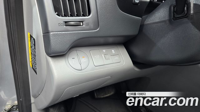 Hyundai Starex 2019 — photo 19