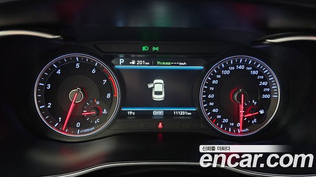 Genesis G70 2019 — photo 11