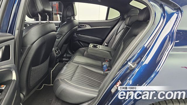 Genesis G70 2019 — photo 18