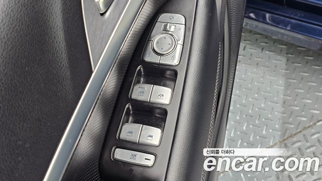 Genesis G70 2019 — photo 24