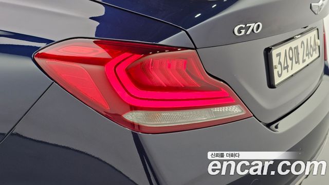 Genesis G70 2019 — photo 9