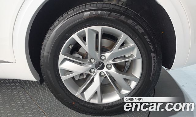 Genesis GV70 2025 — photo 7