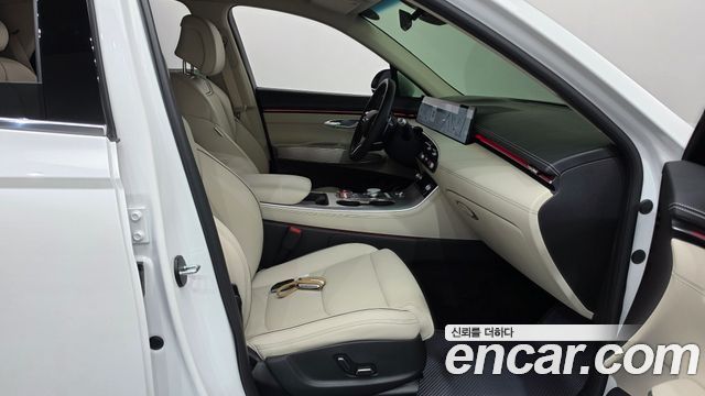 Genesis GV70 2025 — photo 16