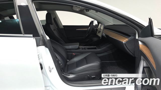 Tesla Model 3 2022 — photo 16