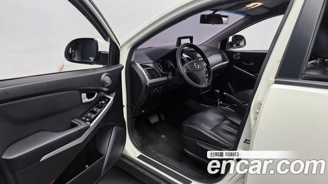 KG Mobility KORANDO 2015 — photo 13