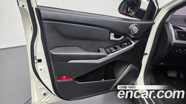 KG Mobility KORANDO 2015 — photo 14