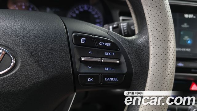 Hyundai AVANTE 2020 — photo 17