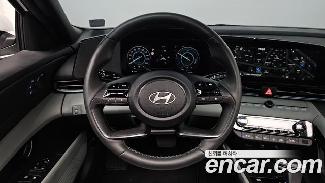 Hyundai AVANTE 2025 — photo 19