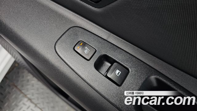 Hyundai AVANTE 2025 — photo 34