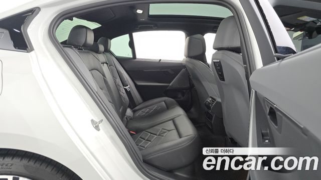 BMW 5-Series 2024 — photo 17