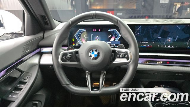 BMW 5-Series 2024 — photo 19