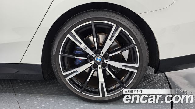 BMW 5-Series 2024 — photo 7