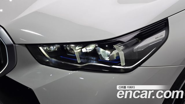 BMW 5-Series 2024 — photo 8