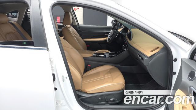 Hyundai Sonata 2020 — photo 17