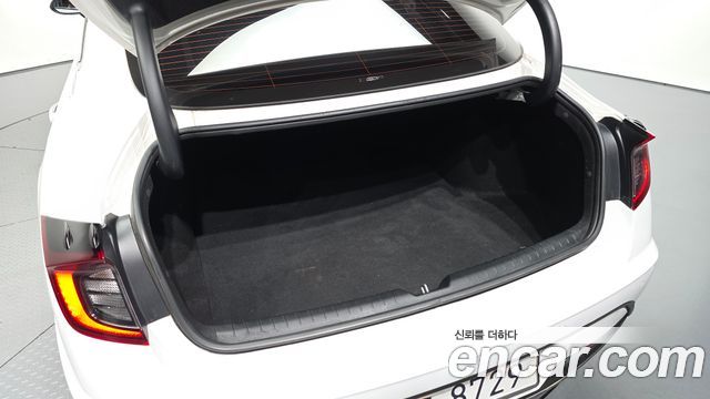 Hyundai Sonata 2020 — photo 26