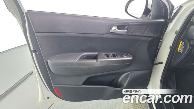 Kia Sportage 2017 — photo 14