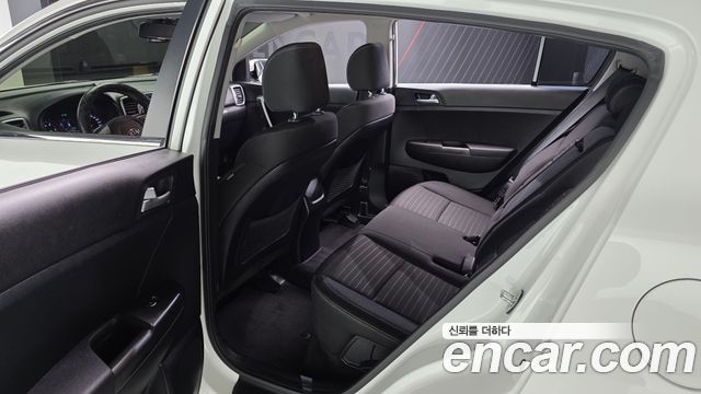 Kia Sportage 2017 — photo 16