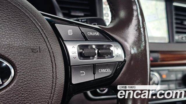 Kia K7 2016 — photo 15