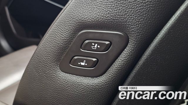 Kia K7 2016 — photo 18