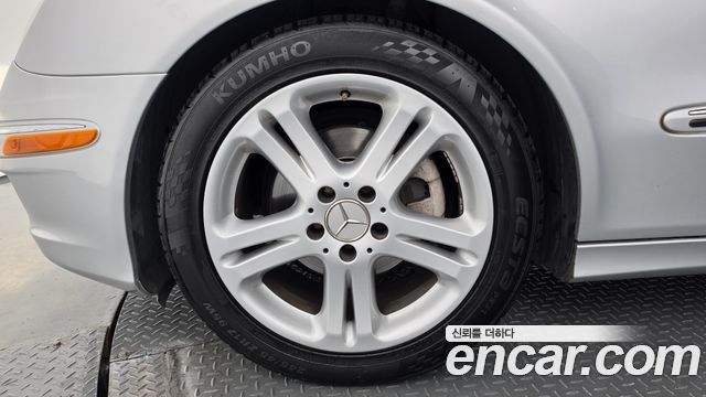 Mercedes-Benz E-Class 2008 — photo 5