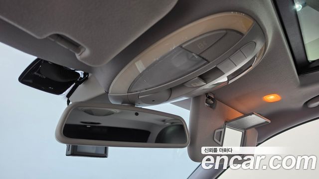 Mercedes-Benz E-Class 2008 — photo 18
