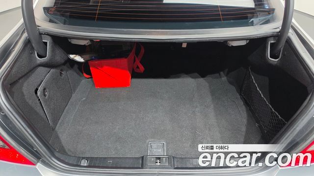 Mercedes-Benz E-Class 2008 — photo 20