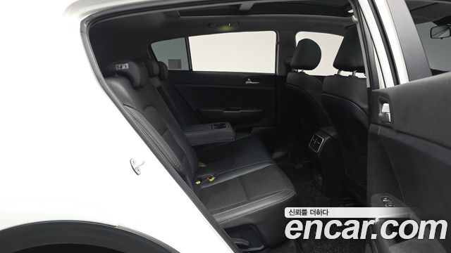 Kia Sportage 2019 — photo 17