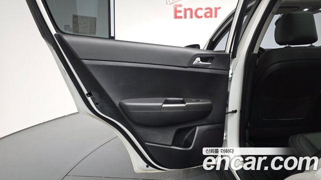 Kia Sportage 2019 — photo 15