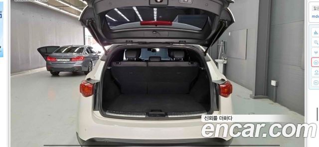 Infiniti QX70 2016 — photo 18