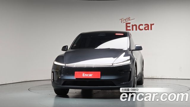 Tesla Model Y 2025 — photo 3