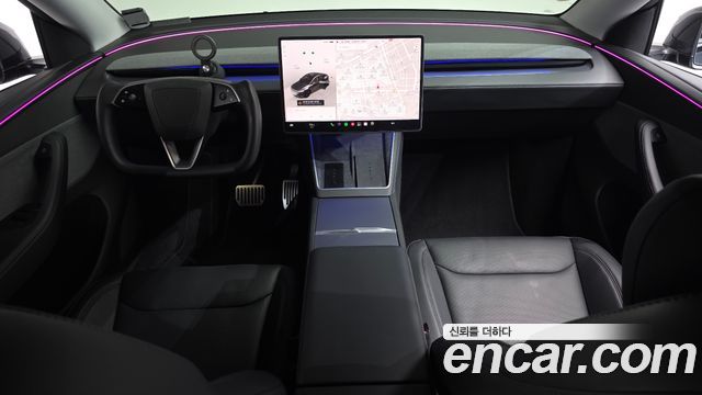 Tesla Model Y 2025 — photo 9