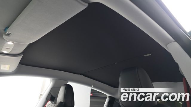 Tesla Model Y 2025 — photo 20