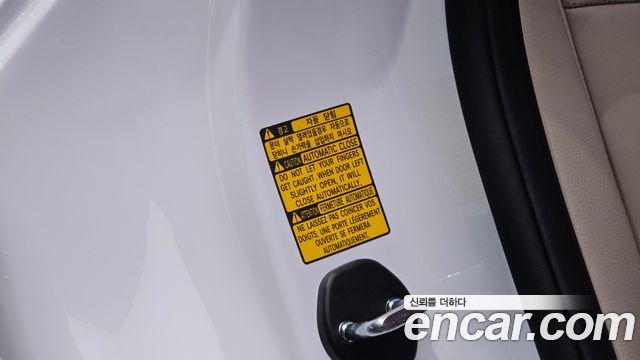 Genesis G80 2025 — photo 30