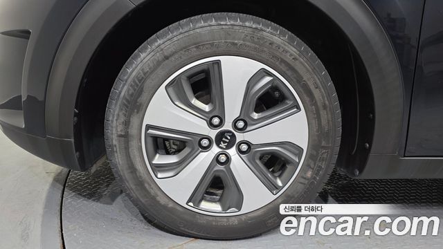 Kia Niro 2018 — photo 5