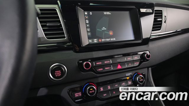 Kia Niro 2018 — photo 14